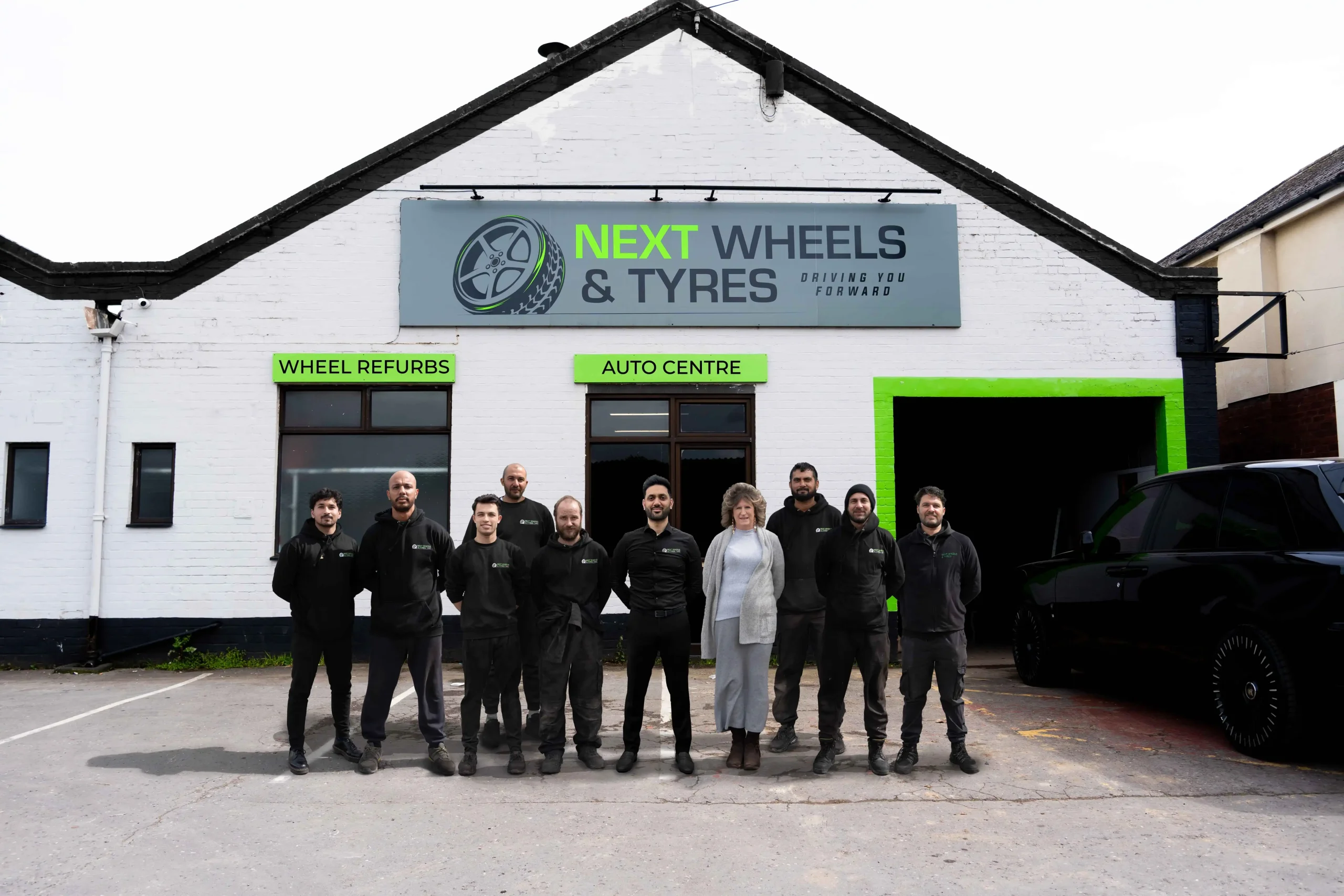 Next Wheels & Tyres Gloucester Full Team Photo