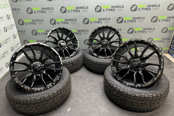 Mitsubishi Pajero / Shogun 17" inch Alloy Wheels & Tyres New 4X4 Style *Set of 4