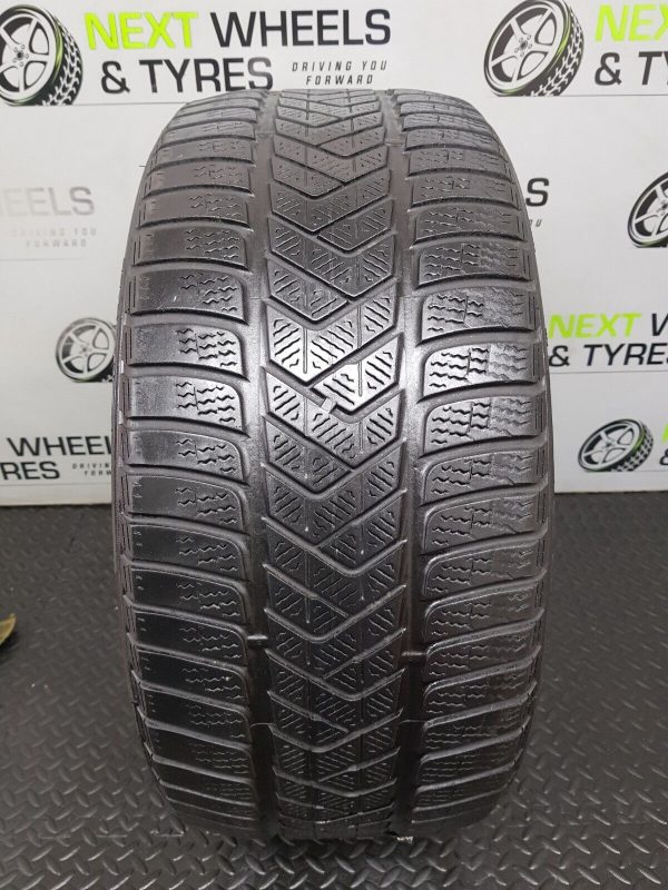 275 35 21 Tyre (215/35 R21) 103V Pirelli SottoZero3 M+S XL Winter Tyre**5.4MM!**