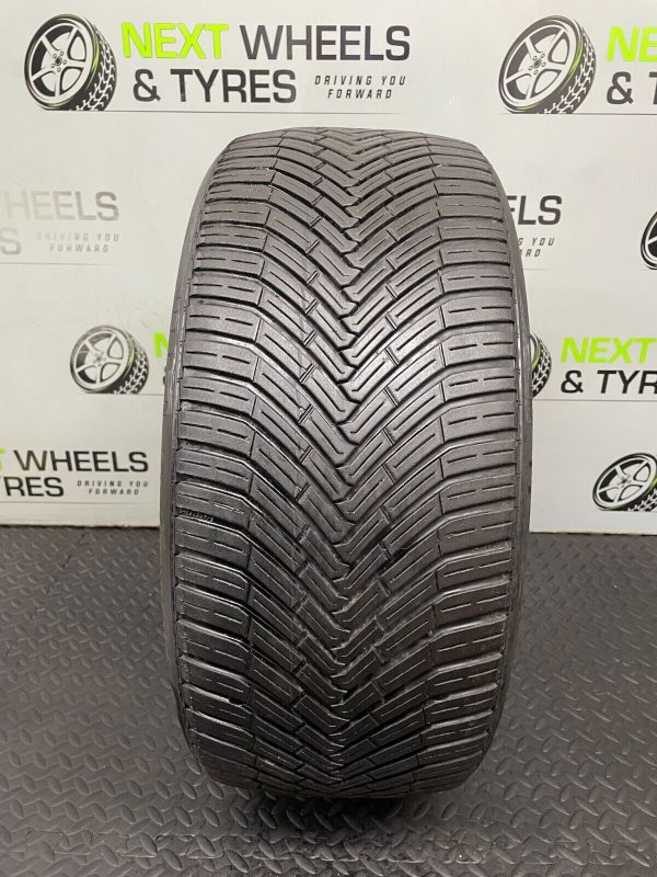 235 35 19 Tyre (235/35 R19) 91Y Continental All Season Contact XL,M+S **5.6MM!**