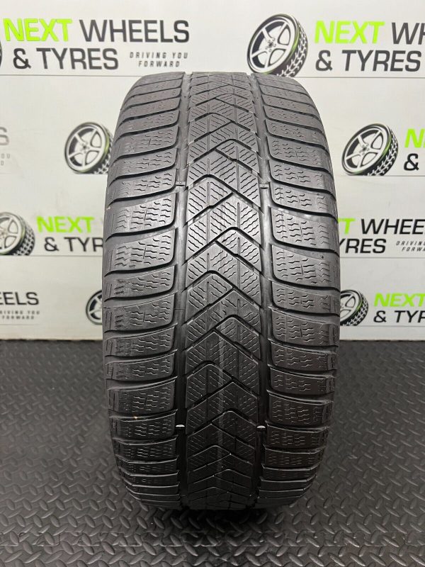 235 40 19 Tyre (235/40 R19) 96 Pirelli Sottozero 07 XL Mud & Snow Tyre**5.4MM!**